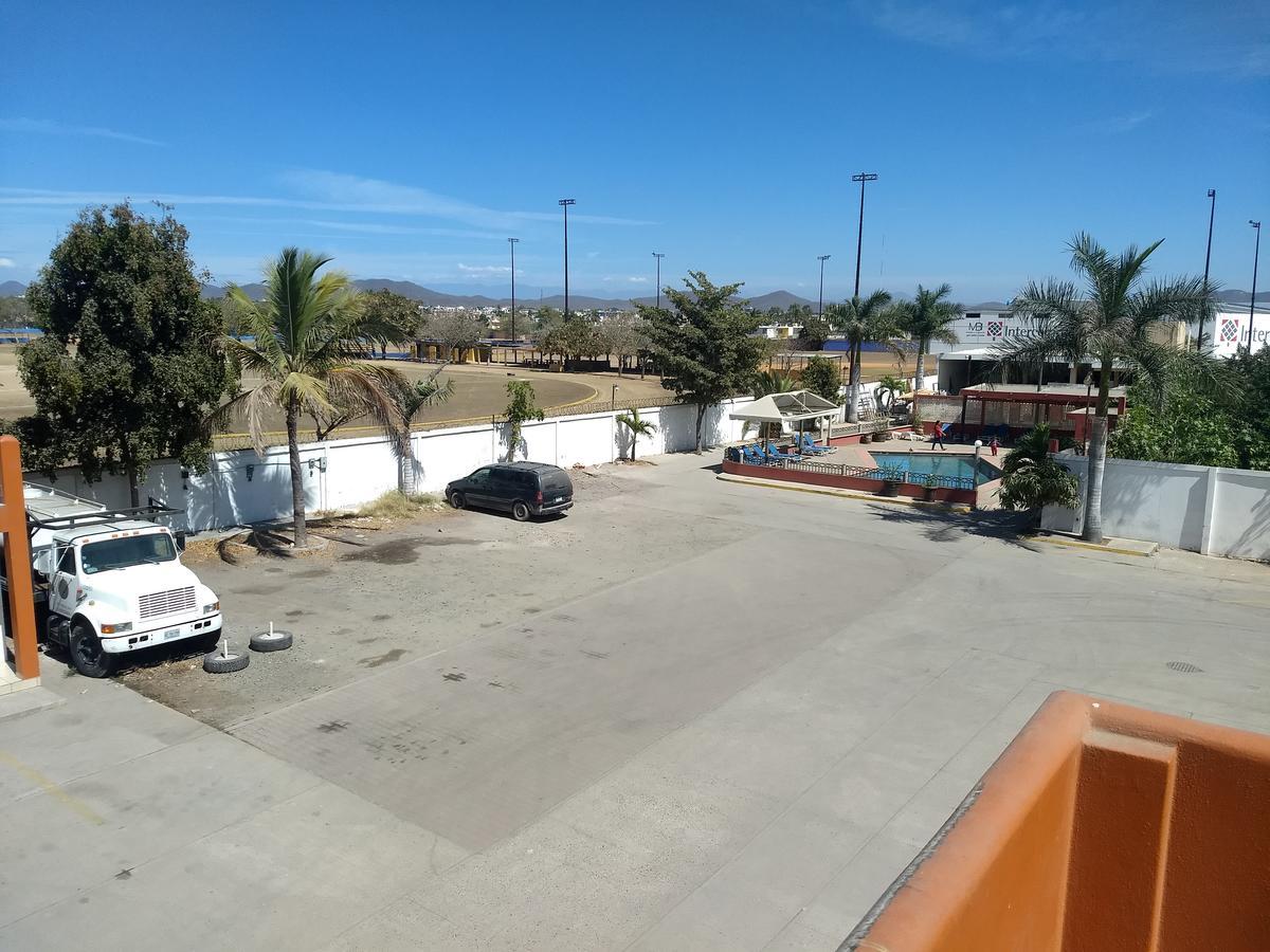 Hotel El Descanso 马萨特兰 外观 照片